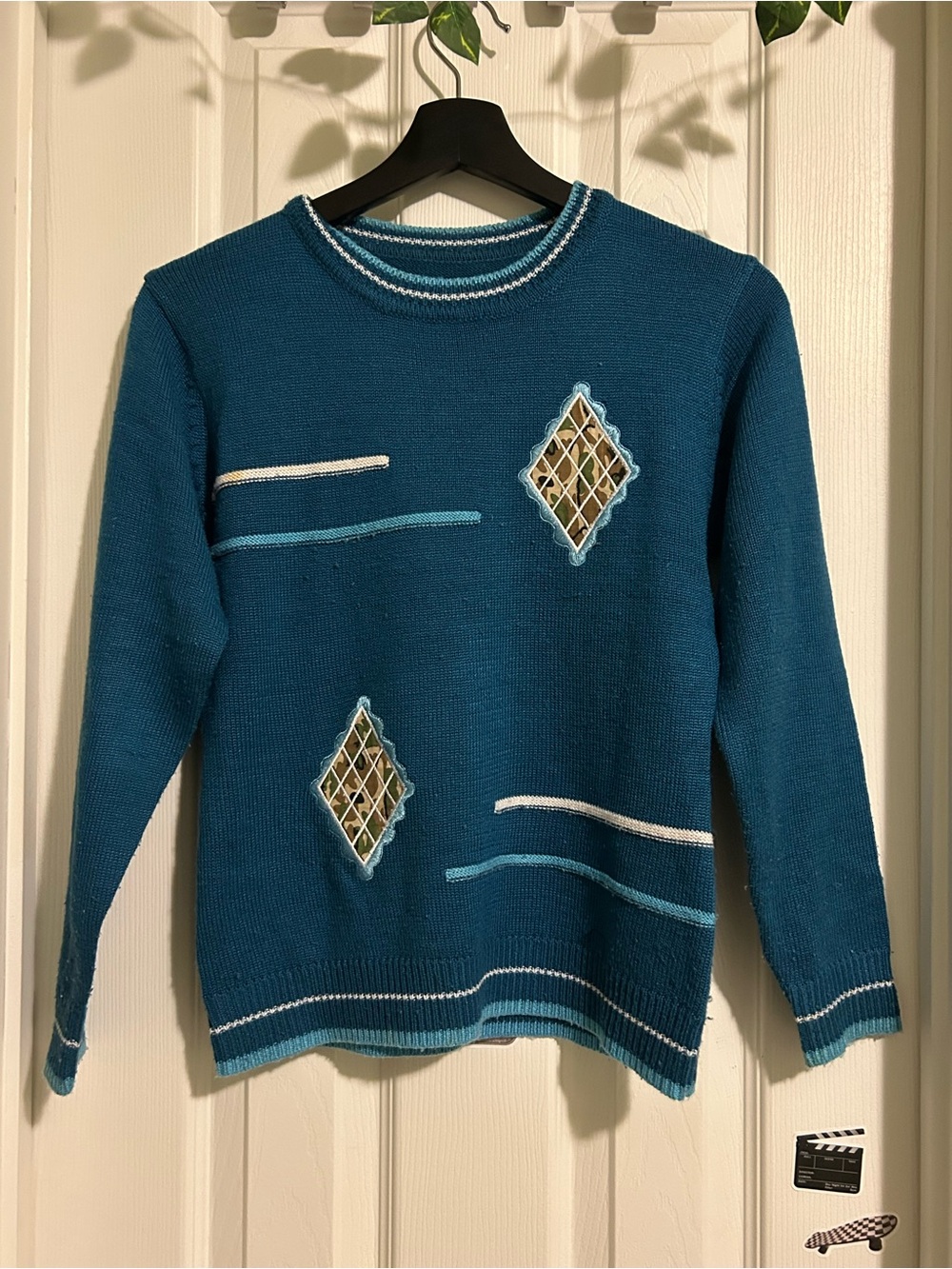 5/$10‼️ Teal Knit Sweater with Diamond Embroidery